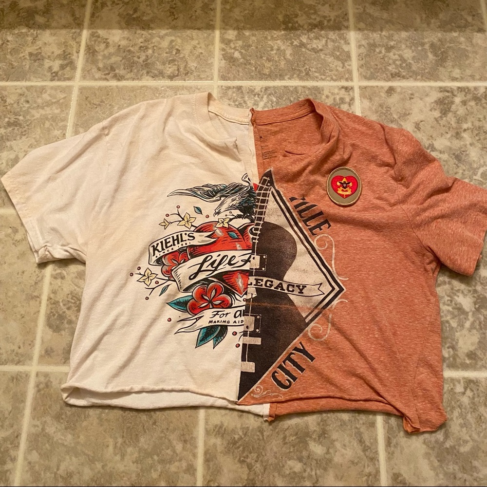 Split Cropped Tee Large